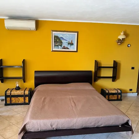 Apartment Agrihome Di Alberto Giuseppe Gulotta - Bella Vista - Marinaresco Massarosa